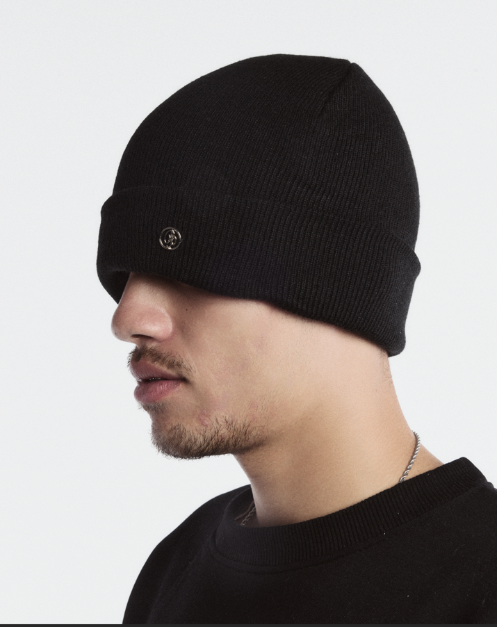 STATIC BLACK BEANIE